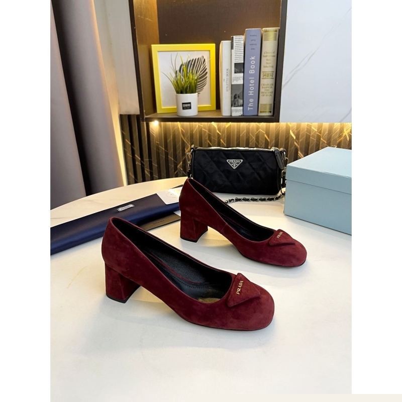 Pra*a high heels